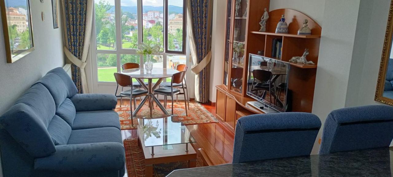 מונפורט דה למוס Apartamento Avelina מראה חיצוני תמונה