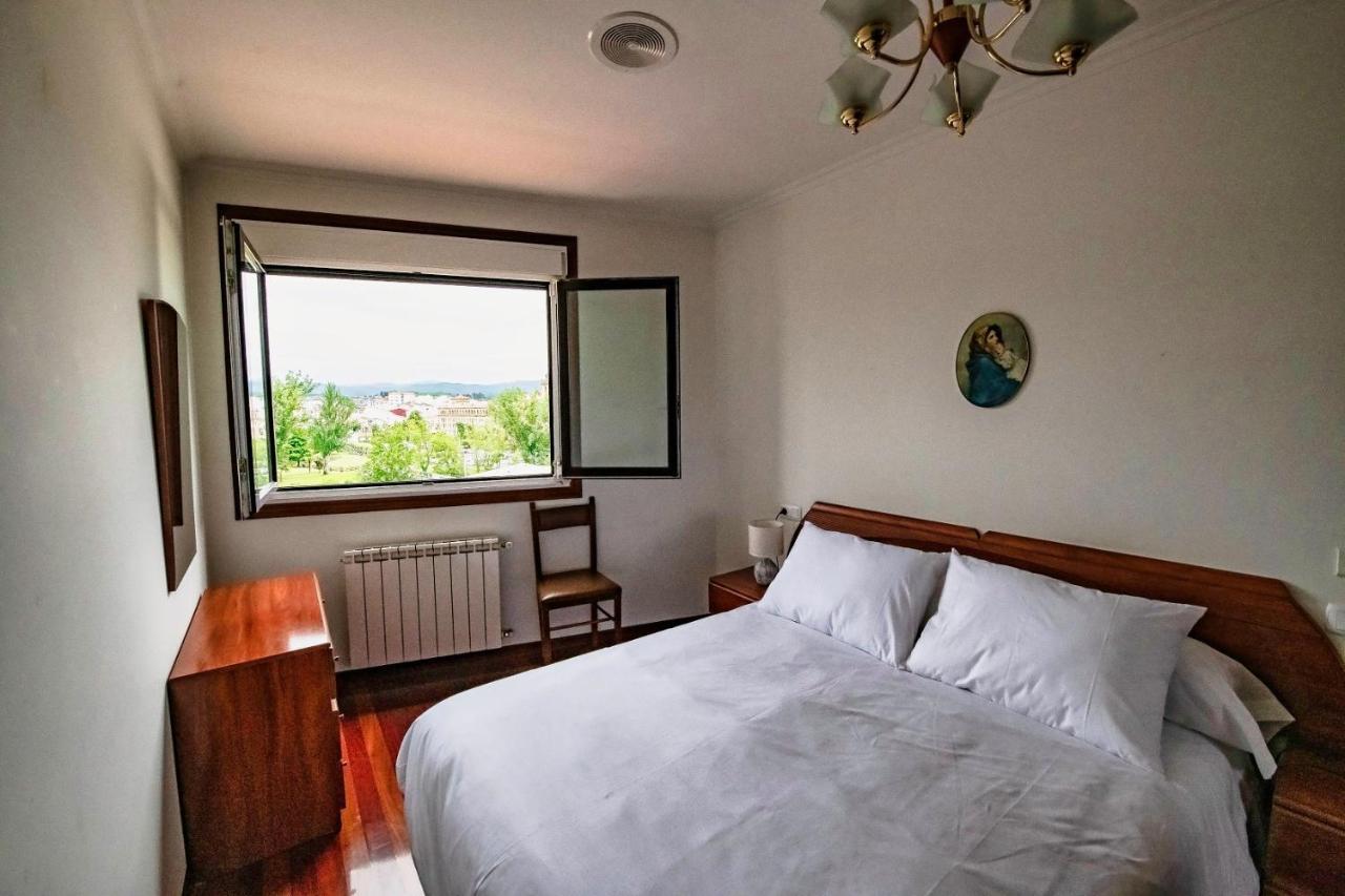 מונפורט דה למוס Apartamento Avelina מראה חיצוני תמונה